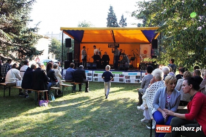 Zdjęcie w galerii na portalu naszraciborz.pl: Młodzi dla Kamerunu, czyli IV raciborskie Spotkanie z Afryką wiadomości z regionu