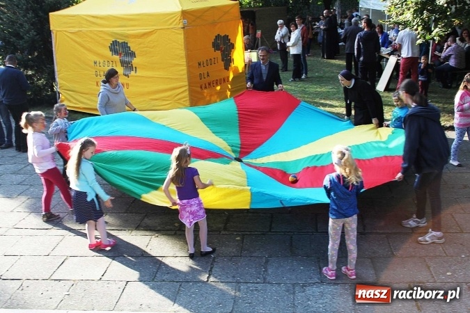 Zdjęcie w galerii na portalu naszraciborz.pl: Młodzi dla Kamerunu, czyli IV raciborskie Spotkanie z Afryką wiadomości z regionu