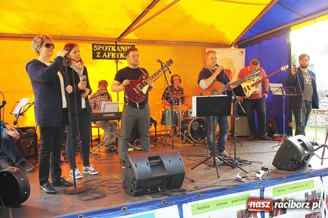 Zdjęcie w galerii na portalu naszraciborz.pl: Młodzi dla Kamerunu, czyli IV raciborskie Spotkanie z Afryką wiadomości z regionu