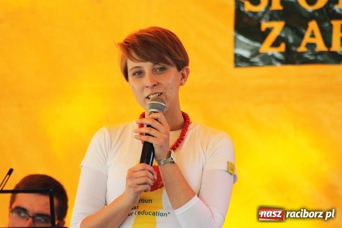 Zdjęcie w galerii na portalu naszraciborz.pl: Młodzi dla Kamerunu, czyli IV raciborskie Spotkanie z Afryką wiadomości z regionu