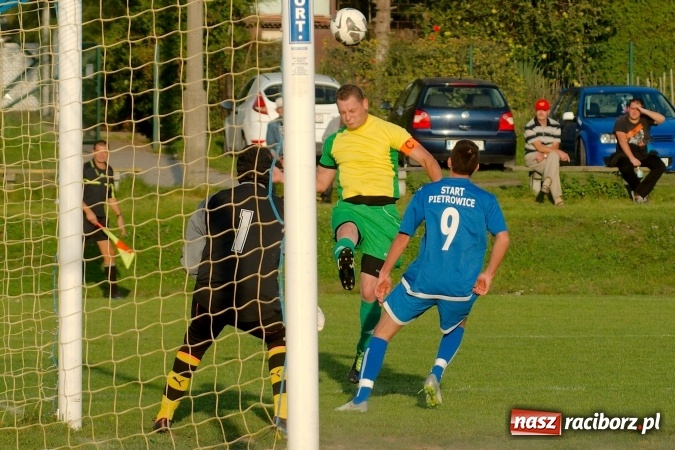 Zdjęcie w galerii na portalu naszraciborz.pl: Wygrana Startu Pietrowice. Ogromny pech Brzezia wiadomości z regionu