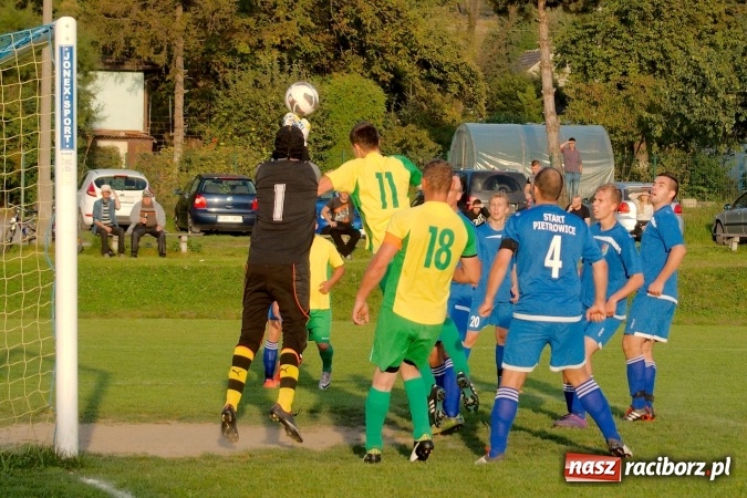 Zdjęcie w galerii na portalu naszraciborz.pl: Wygrana Startu Pietrowice. Ogromny pech Brzezia wiadomości z regionu