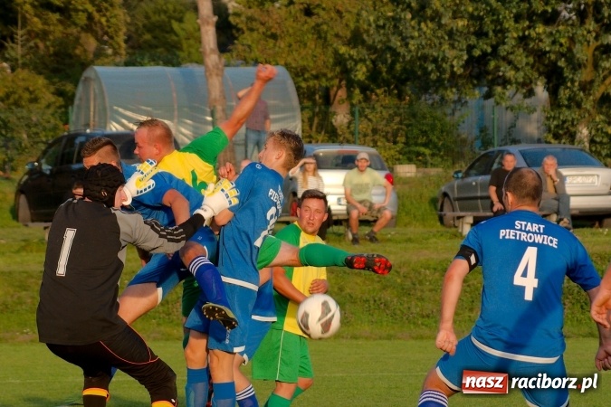 Zdjęcie w galerii na portalu naszraciborz.pl: Wygrana Startu Pietrowice. Ogromny pech Brzezia wiadomości z regionu