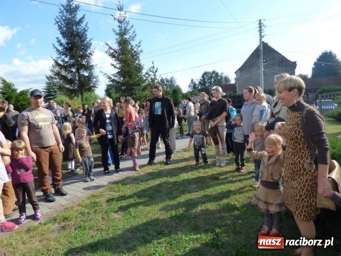 Zdjęcie w galerii na portalu naszraciborz.pl: Maluchy w Nędzy pasowane na przedszkolaka  wiadomości z regionu