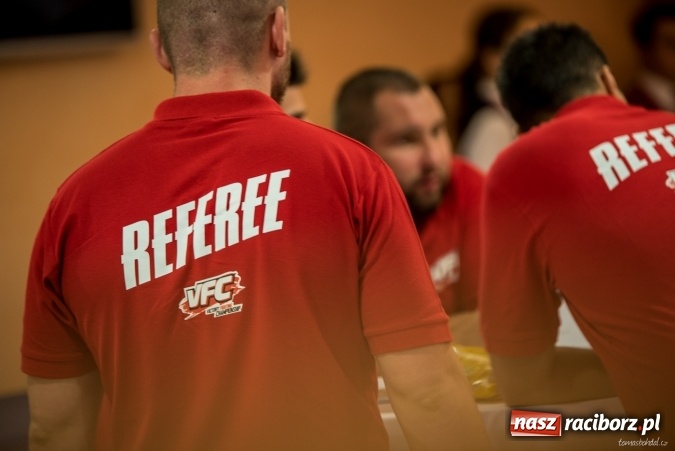 Zdjęcie w galerii na portalu naszraciborz.pl: Adam Witkowski zwycięża na gali MMA w Ostrawie  wiadomości z regionu