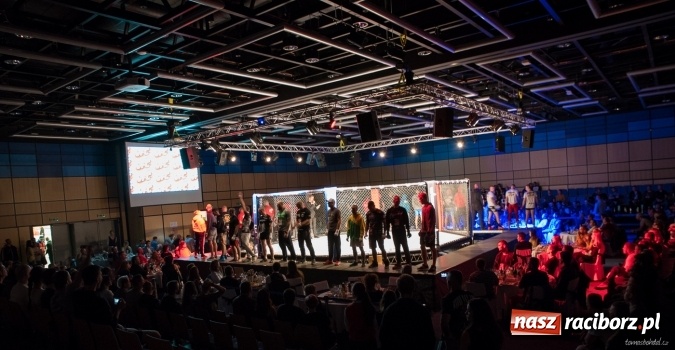 Zdjęcie w galerii na portalu naszraciborz.pl: Adam Witkowski zwycięża na gali MMA w Ostrawie  wiadomości z regionu