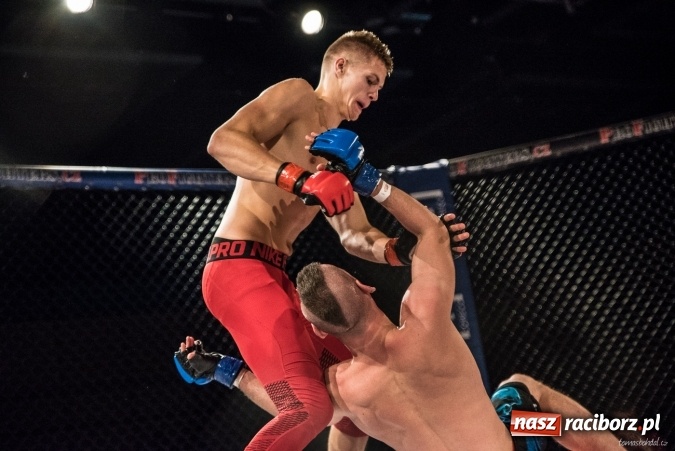 Zdjęcie w galerii na portalu naszraciborz.pl: Adam Witkowski zwycięża na gali MMA w Ostrawie  wiadomości z regionu