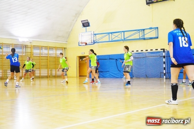 Zdjęcie w galerii na portalu naszraciborz.pl: Udany początek sezonu szczypiornistek z Pietrowic Wielkich  wiadomości z regionu