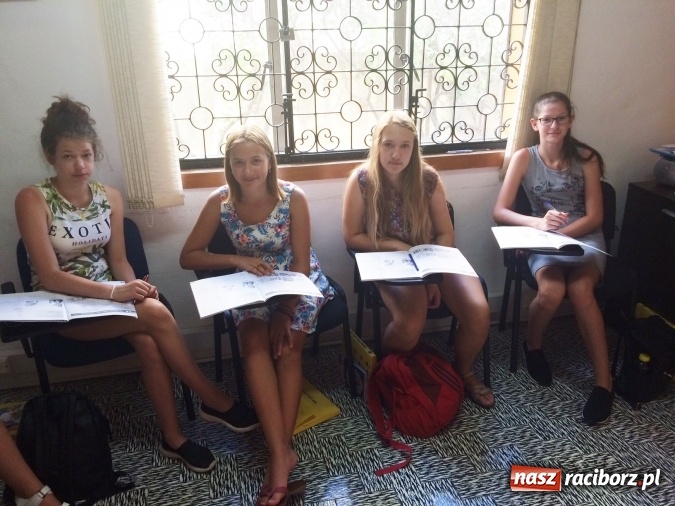 Zdjęcie w galerii na portalu naszraciborz.pl: Gimnazjaliści z Pietrowic Wielkich na warsztatach językowych na Malcie wiadomości z regionu