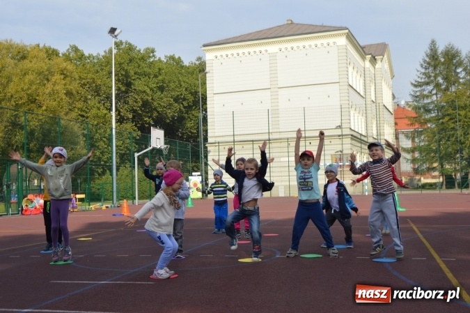 Zdjęcie w galerii na portalu naszraciborz.pl: Jesienna Spartakiada Przedszkolaków w Szkole Podstawowej nr 4  wiadomości z regionu