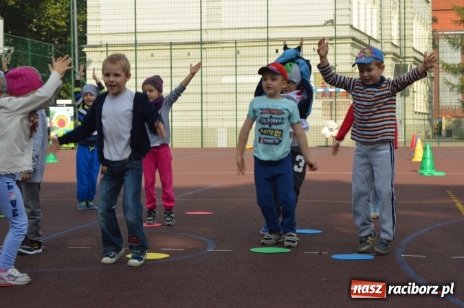 Zdjęcie w galerii na portalu naszraciborz.pl: Jesienna Spartakiada Przedszkolaków w Szkole Podstawowej nr 4  wiadomości z regionu
