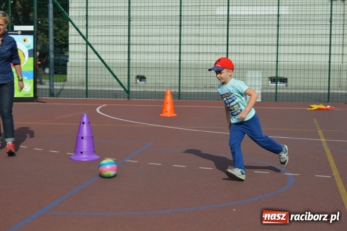 Zdjęcie w galerii na portalu naszraciborz.pl: Jesienna Spartakiada Przedszkolaków w Szkole Podstawowej nr 4  wiadomości z regionu