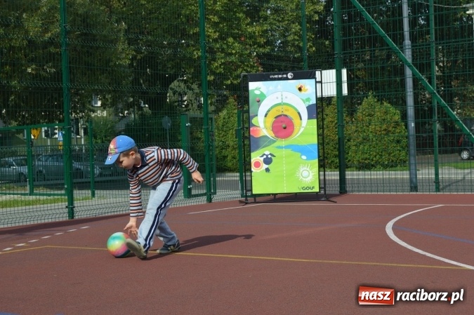 Zdjęcie w galerii na portalu naszraciborz.pl: Jesienna Spartakiada Przedszkolaków w Szkole Podstawowej nr 4  wiadomości z regionu