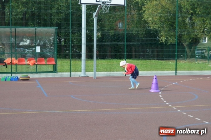 Zdjęcie w galerii na portalu naszraciborz.pl: Jesienna Spartakiada Przedszkolaków w Szkole Podstawowej nr 4  wiadomości z regionu