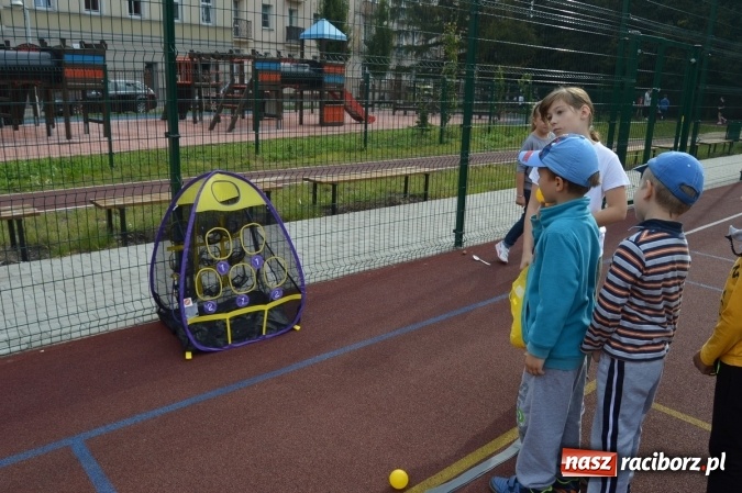 Zdjęcie w galerii na portalu naszraciborz.pl: Jesienna Spartakiada Przedszkolaków w Szkole Podstawowej nr 4  wiadomości z regionu