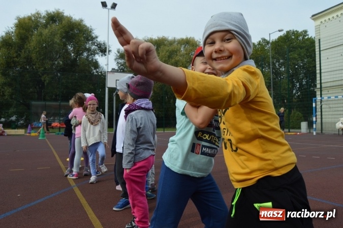 Zdjęcie w galerii na portalu naszraciborz.pl: Jesienna Spartakiada Przedszkolaków w Szkole Podstawowej nr 4  wiadomości z regionu