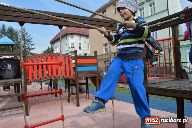 Zdjęcie w galerii na portalu naszraciborz.pl: Jesienna Spartakiada Przedszkolaków w Szkole Podstawowej nr 4  wiadomości z regionu