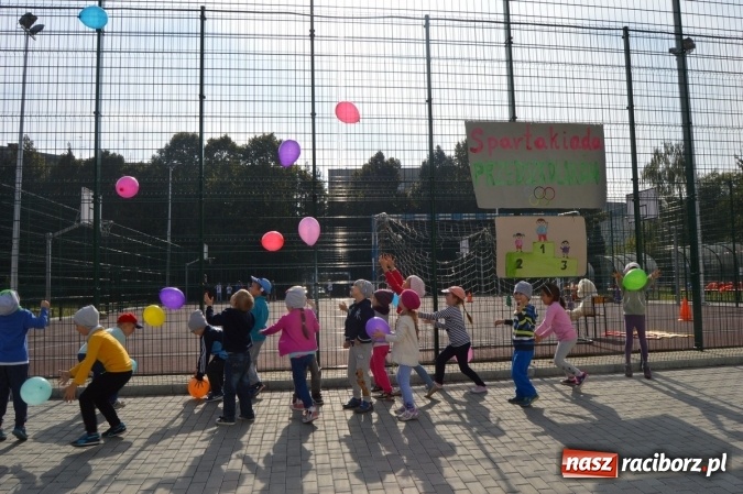 Zdjęcie w galerii na portalu naszraciborz.pl: Jesienna Spartakiada Przedszkolaków w Szkole Podstawowej nr 4  wiadomości z regionu