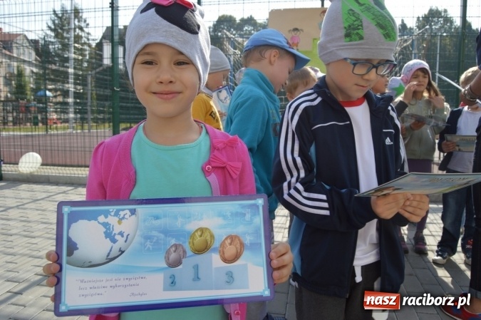 Zdjęcie w galerii na portalu naszraciborz.pl: Jesienna Spartakiada Przedszkolaków w Szkole Podstawowej nr 4  wiadomości z regionu