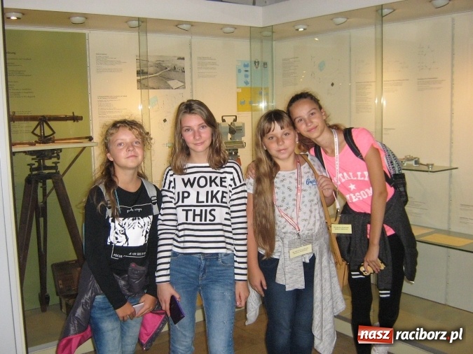 Zdjęcie w galerii na portalu naszraciborz.pl: Uczniowie Gimnazjum nr 3 i Szkoły Podstawowej nr 18 z wizytą w Roth wiadomości z regionu