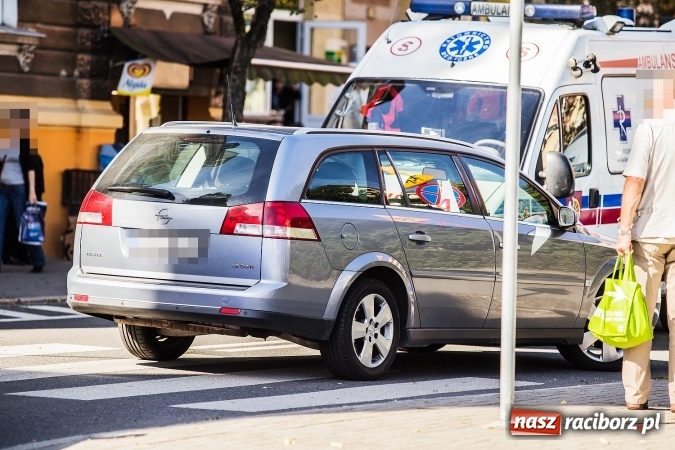 Zdjęcie w galerii na portalu naszraciborz.pl: Zdarzenie na Ogrodowej - 78-latka zasłabła na pasach wiadomości z regionu