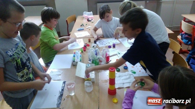 Zdjęcie w galerii na portalu naszraciborz.pl: Mali Einsteini w Szkole Podstawowej nr 4  wiadomości z regionu