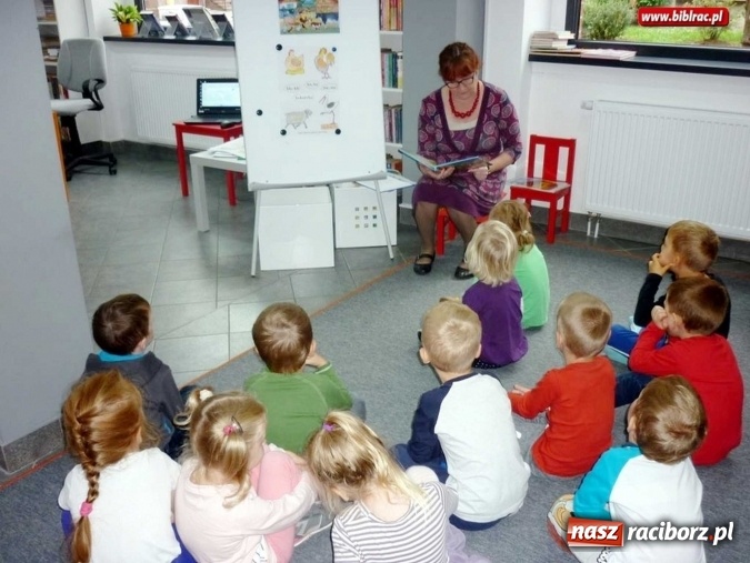 Zdjęcie w galerii na portalu naszraciborz.pl: Akademia Czytelnicza w Markowicach i tematyczne spotkania dla przedszkolaków na Ostrogu wiadomości z regionu