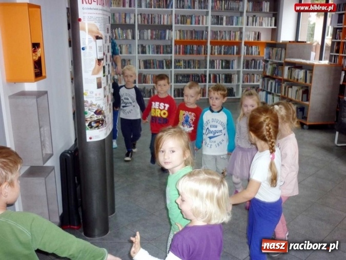 Zdjęcie w galerii na portalu naszraciborz.pl: Akademia Czytelnicza w Markowicach i tematyczne spotkania dla przedszkolaków na Ostrogu wiadomości z regionu