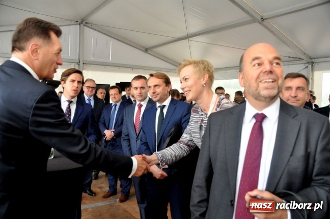 Zdjęcie w galerii na portalu naszraciborz.pl: RAFAKO podpisało kontrakt na budowę bloku kogeneracyjnego w elektrociepłowni w Wilnie wiadomości z regionu