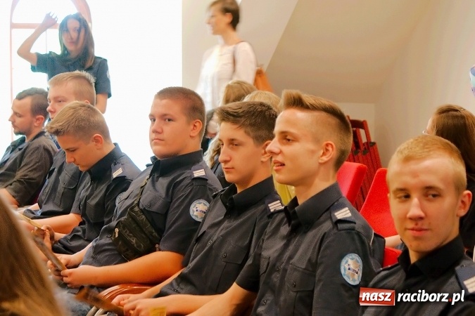 Zdjęcie w galerii na portalu naszraciborz.pl: Tradycja i Nowoczesność. Służba więzienna w XXI wieku. Seminarium edukacyjne na Zamku wiadomości z regionu