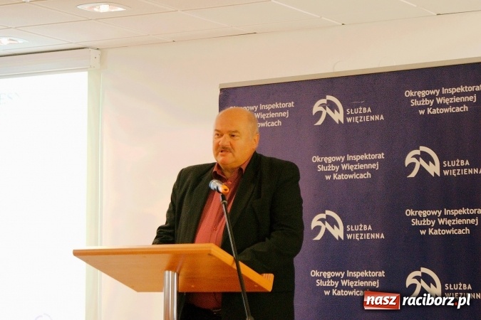 Zdjęcie w galerii na portalu naszraciborz.pl: Tradycja i Nowoczesność. Służba więzienna w XXI wieku. Seminarium edukacyjne na Zamku wiadomości z regionu