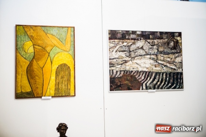 Zdjęcie w galerii na portalu naszraciborz.pl: Kobieta w sztuce – nowa wystawa w raciborskim Muzeum wiadomości z regionu