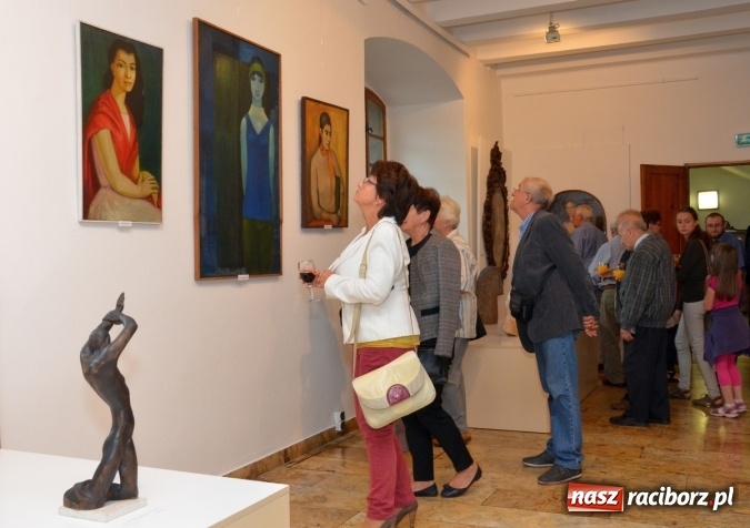 Zdjęcie w galerii na portalu naszraciborz.pl: Kobieta w sztuce – nowa wystawa w raciborskim Muzeum wiadomości z regionu
