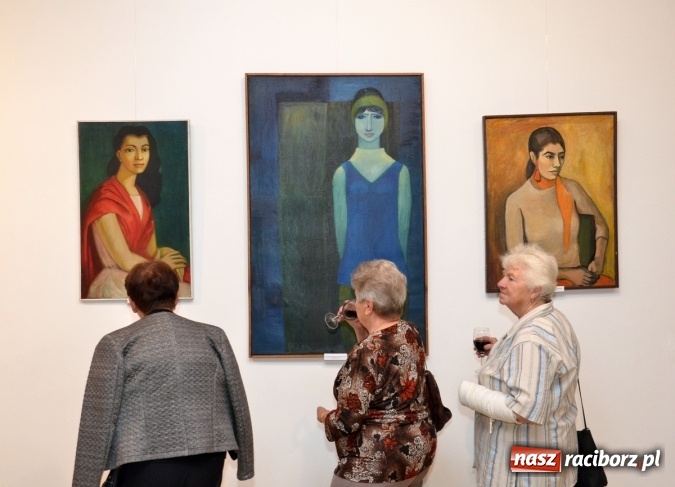 Zdjęcie w galerii na portalu naszraciborz.pl: Kobieta w sztuce – nowa wystawa w raciborskim Muzeum wiadomości z regionu