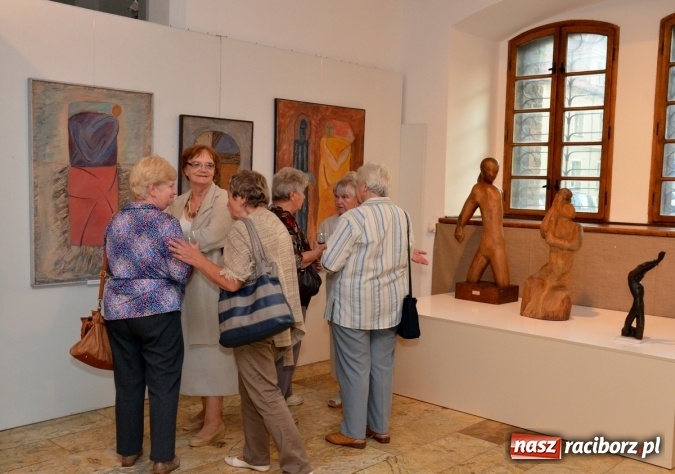 Zdjęcie w galerii na portalu naszraciborz.pl: Kobieta w sztuce – nowa wystawa w raciborskim Muzeum wiadomości z regionu