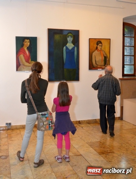 Zdjęcie w galerii na portalu naszraciborz.pl: Kobieta w sztuce – nowa wystawa w raciborskim Muzeum wiadomości z regionu