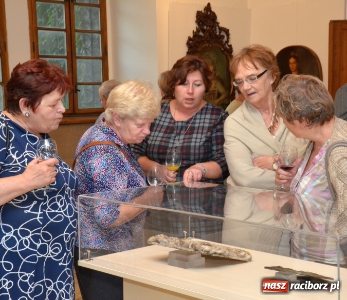 Zdjęcie w galerii na portalu naszraciborz.pl: Kobieta w sztuce – nowa wystawa w raciborskim Muzeum wiadomości z regionu
