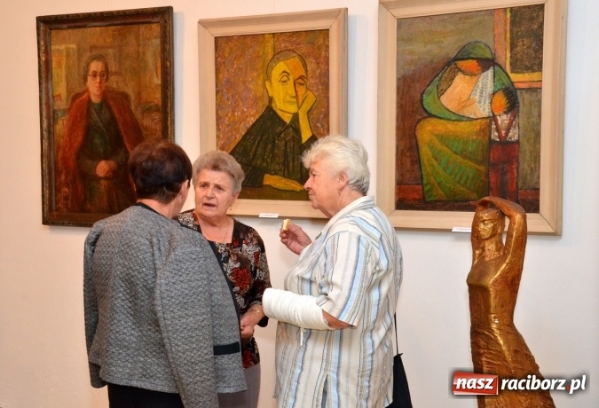 Zdjęcie w galerii na portalu naszraciborz.pl: Kobieta w sztuce – nowa wystawa w raciborskim Muzeum wiadomości z regionu