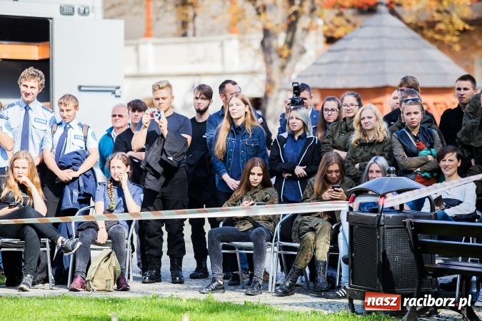 Zdjęcie w galerii na portalu naszraciborz.pl: Pokaz Grupy Interwencyjnej Służby Więziennej w czasie seminarium edukacyjnego wiadomości z regionu