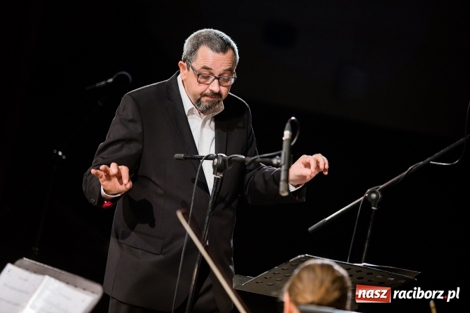 Zdjęcie w galerii na portalu naszraciborz.pl: Policyjna impreza profilaktyczna w Domu Kultury Strzecha. Można było wygrać rower wiadomości z regionu