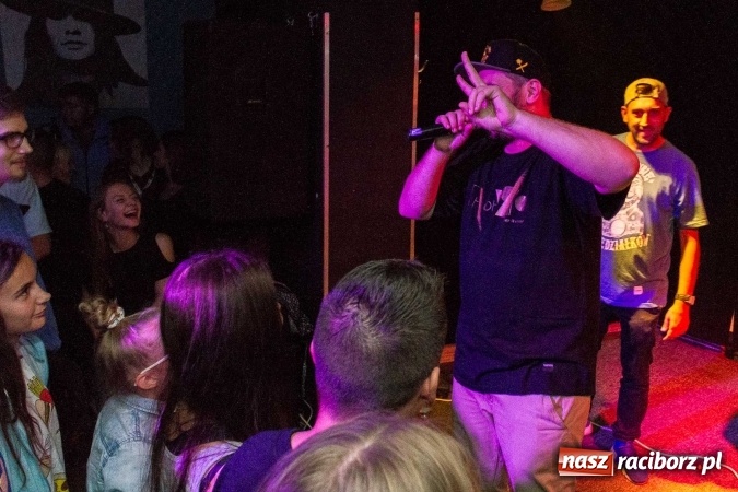 Zdjęcie w galerii na portalu naszraciborz.pl: O.S.T.R. wczoraj na Końcu Świata wiadomości z regionu