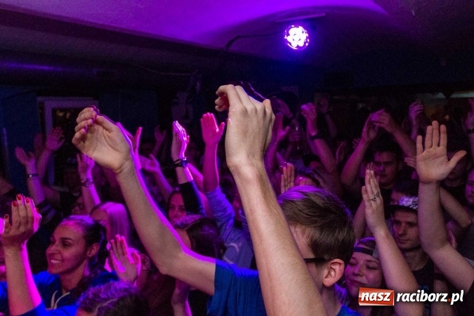 Zdjęcie w galerii na portalu naszraciborz.pl: O.S.T.R. wczoraj na Końcu Świata wiadomości z regionu