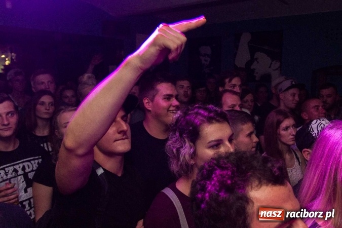 Zdjęcie w galerii na portalu naszraciborz.pl: O.S.T.R. wczoraj na Końcu Świata wiadomości z regionu