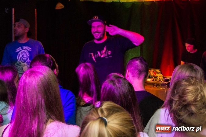 Zdjęcie w galerii na portalu naszraciborz.pl: O.S.T.R. wczoraj na Końcu Świata wiadomości z regionu