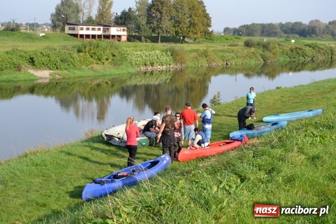 Zdjęcie w galerii na portalu naszraciborz.pl: Wodniacy zamknęli Meandry Odry wiadomości z regionu