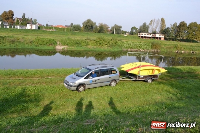 Zdjęcie w galerii na portalu naszraciborz.pl: Wodniacy zamknęli Meandry Odry wiadomości z regionu