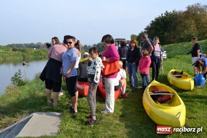Zdjęcie w galerii na portalu naszraciborz.pl: Wodniacy zamknęli Meandry Odry wiadomości z regionu