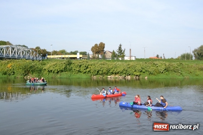 Zdjęcie w galerii na portalu naszraciborz.pl: Wodniacy zamknęli Meandry Odry wiadomości z regionu