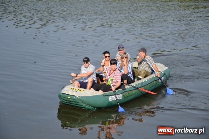 Zdjęcie w galerii na portalu naszraciborz.pl: Wodniacy zamknęli Meandry Odry wiadomości z regionu