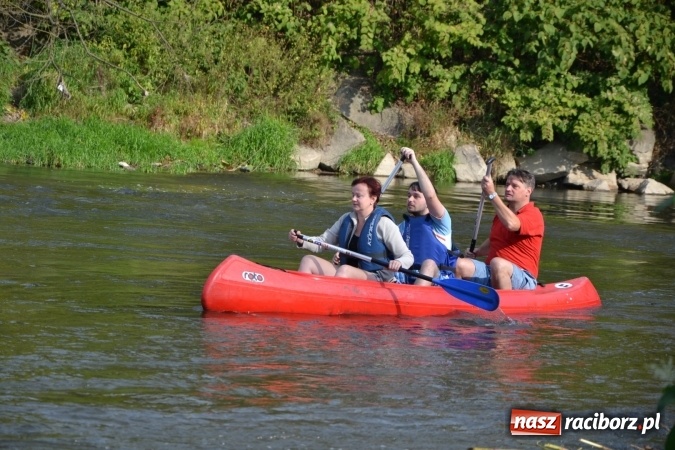Zdjęcie w galerii na portalu naszraciborz.pl: Wodniacy zamknęli Meandry Odry wiadomości z regionu